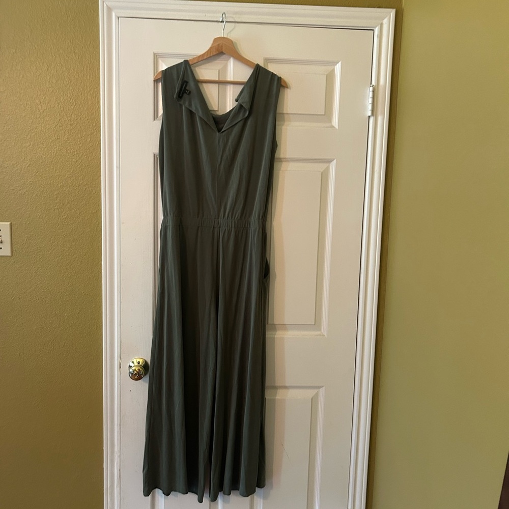 Banana Republic jumpsuits, super soft, medium, made in Vietnam worn 3X